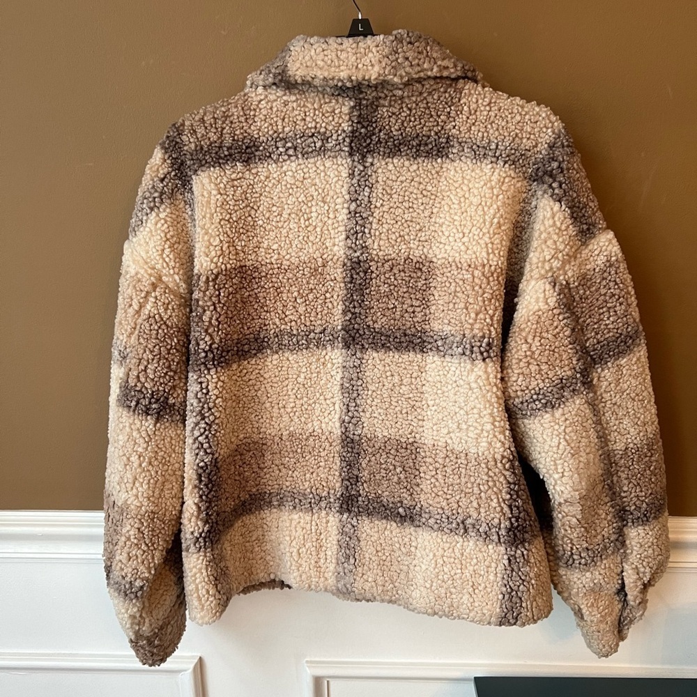 BB Dakota Plaid to See You in Light Camel Women’s Cropped Sherpa Jacket Size M - Picture 7 of 8